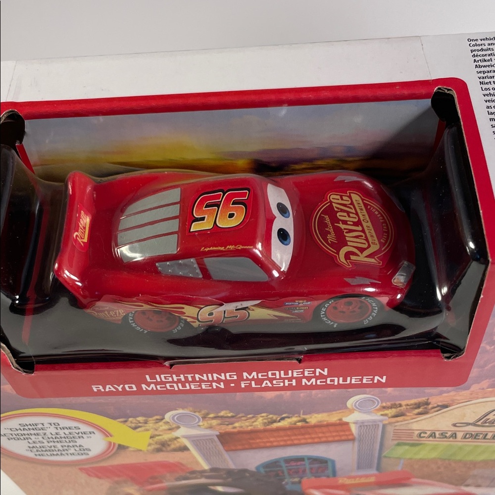 Disney/Pixar Cars Luigi's Tire Shop Playset - with Lightning McQueen Car - Picture 5 of 5